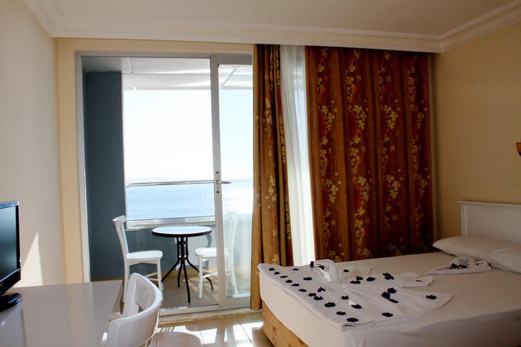 Hotell Azak 3*